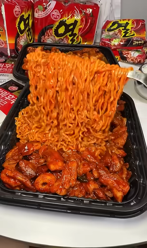 기영이숯불두마리치킨 마케팅 – 직장인 치킨 신상 먹방